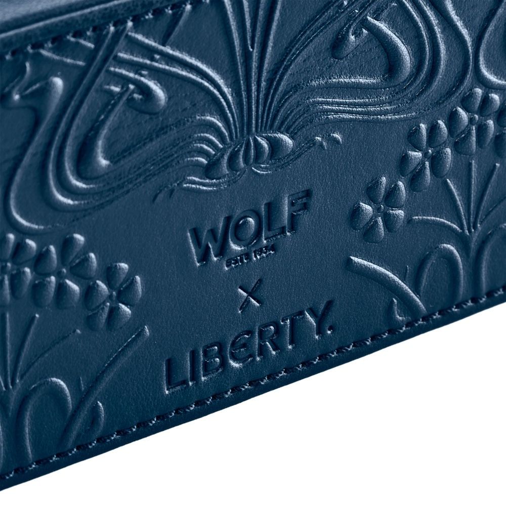 WOLF X LIBERTY Medium Zip Case | WOLF 1834 USA